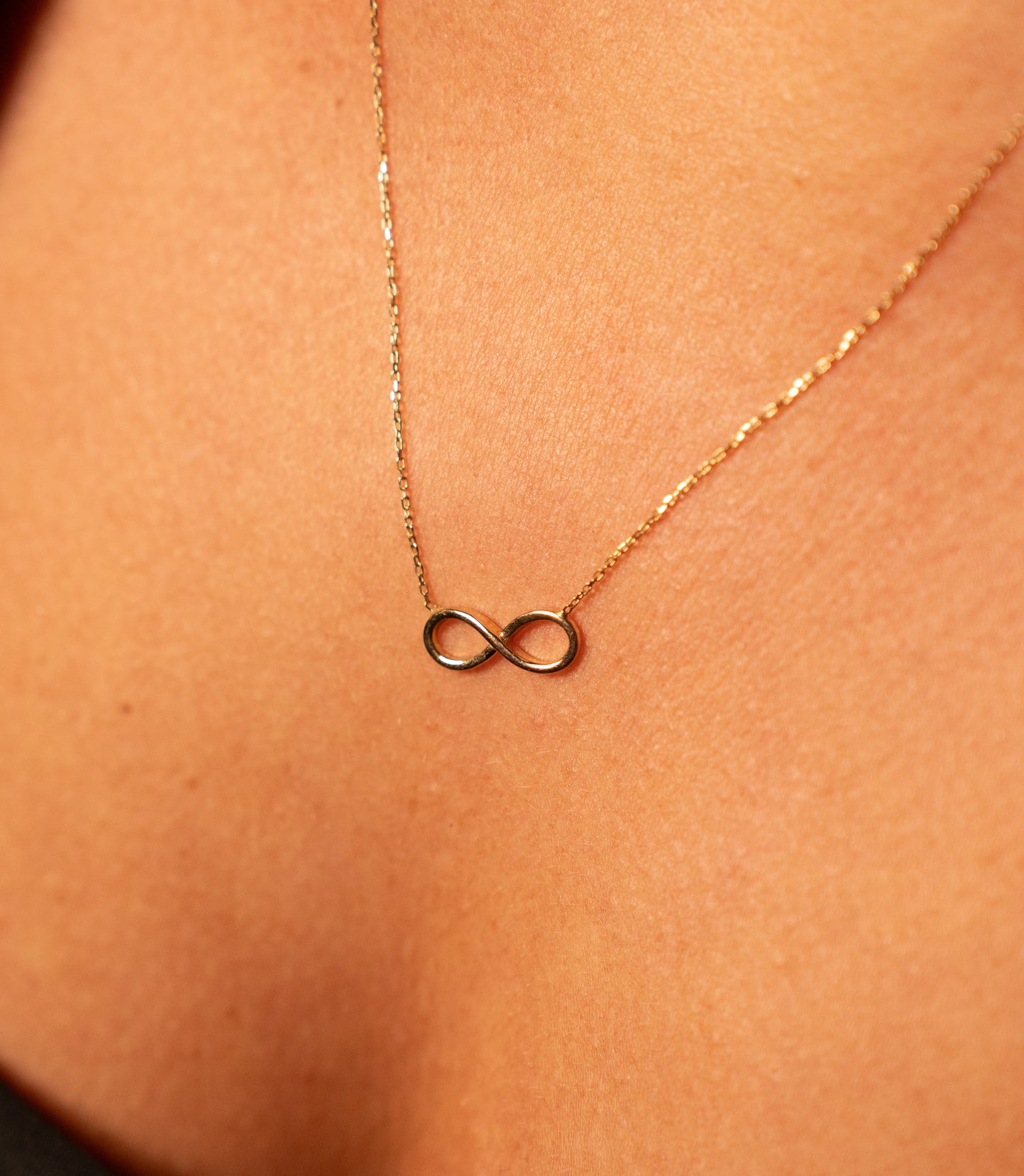 Unendlichkeitszeichen dezent -Kette 585er Gold - Elina Gold
