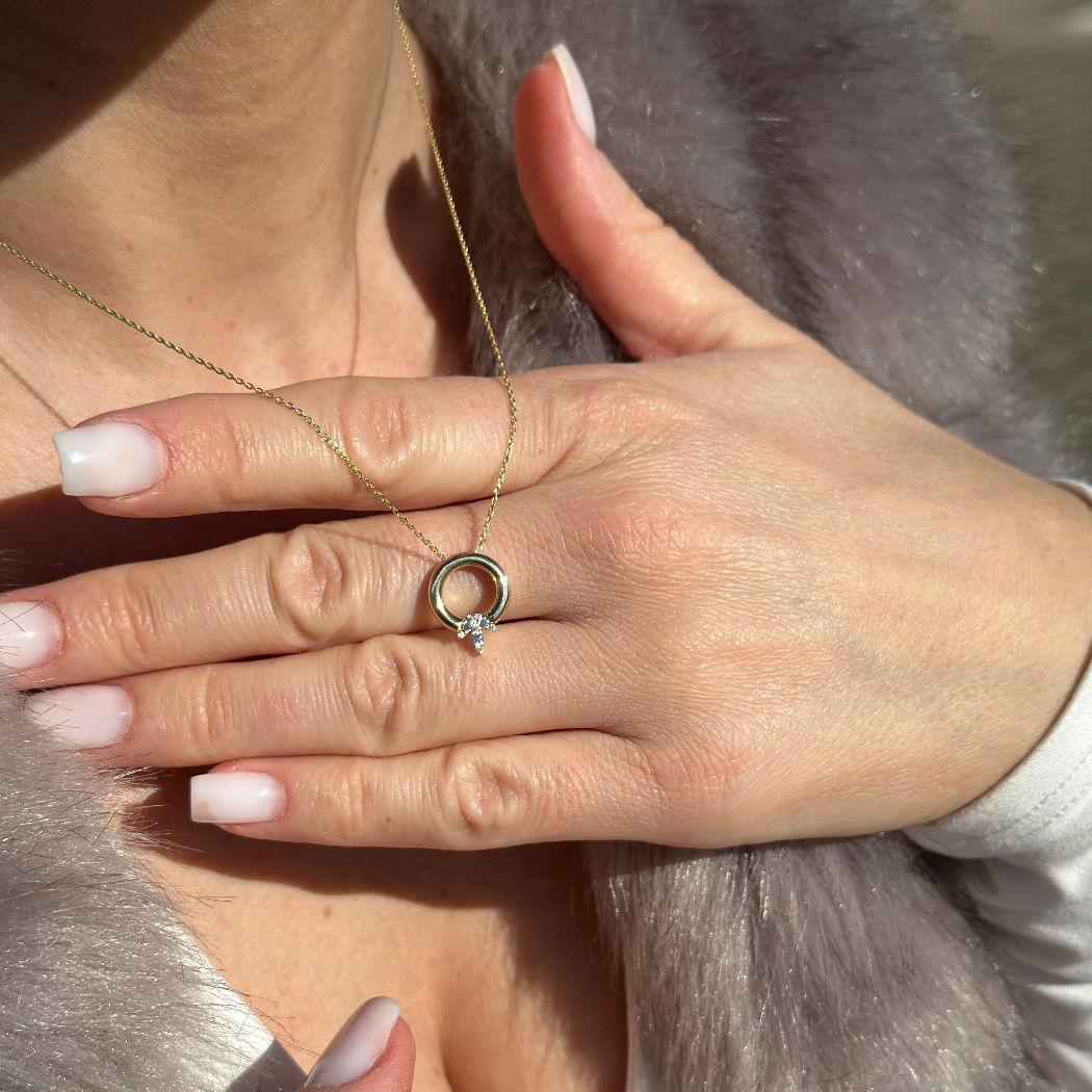 Halo Anhänger Halskette