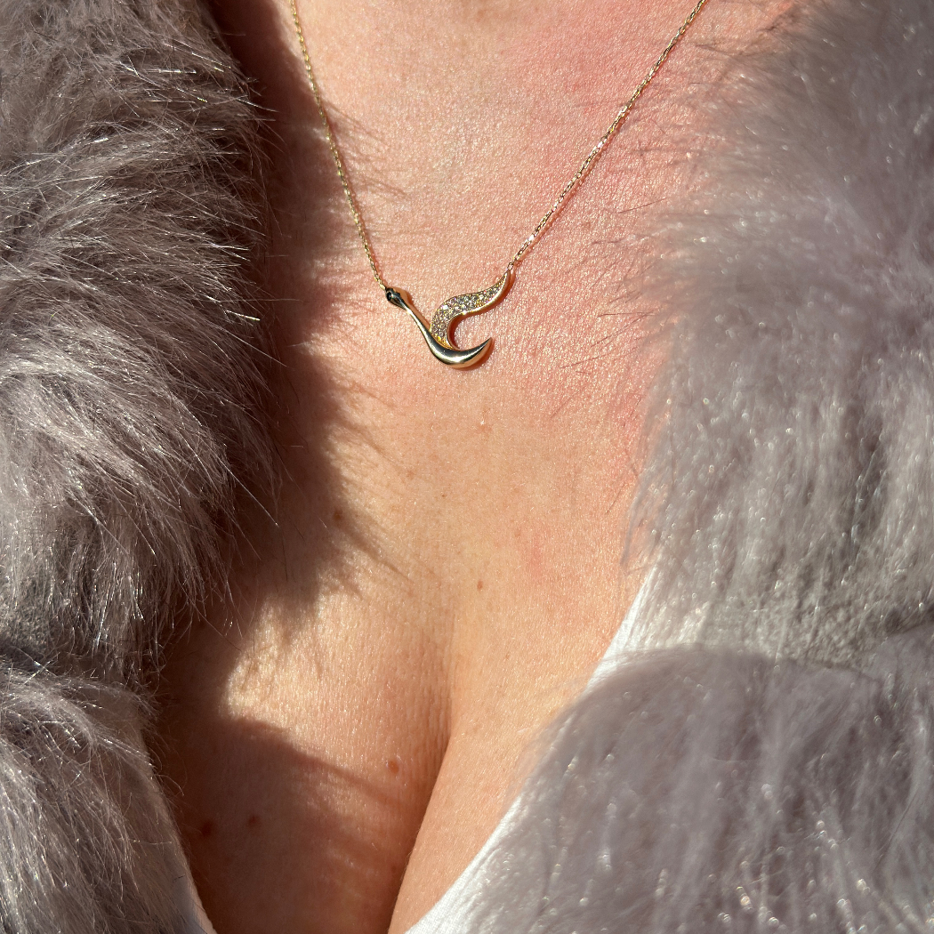 Serena Schwan Halskette – 585er Gold
