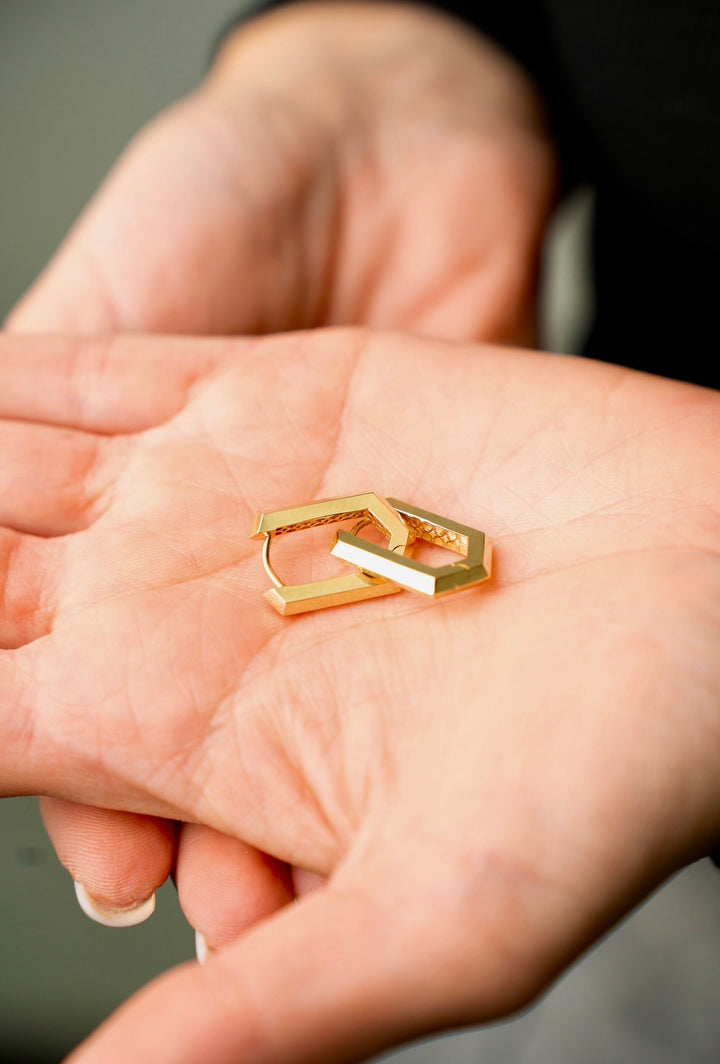 Elina Geo – Geometrische Echtgold-Creolen - Elinagold