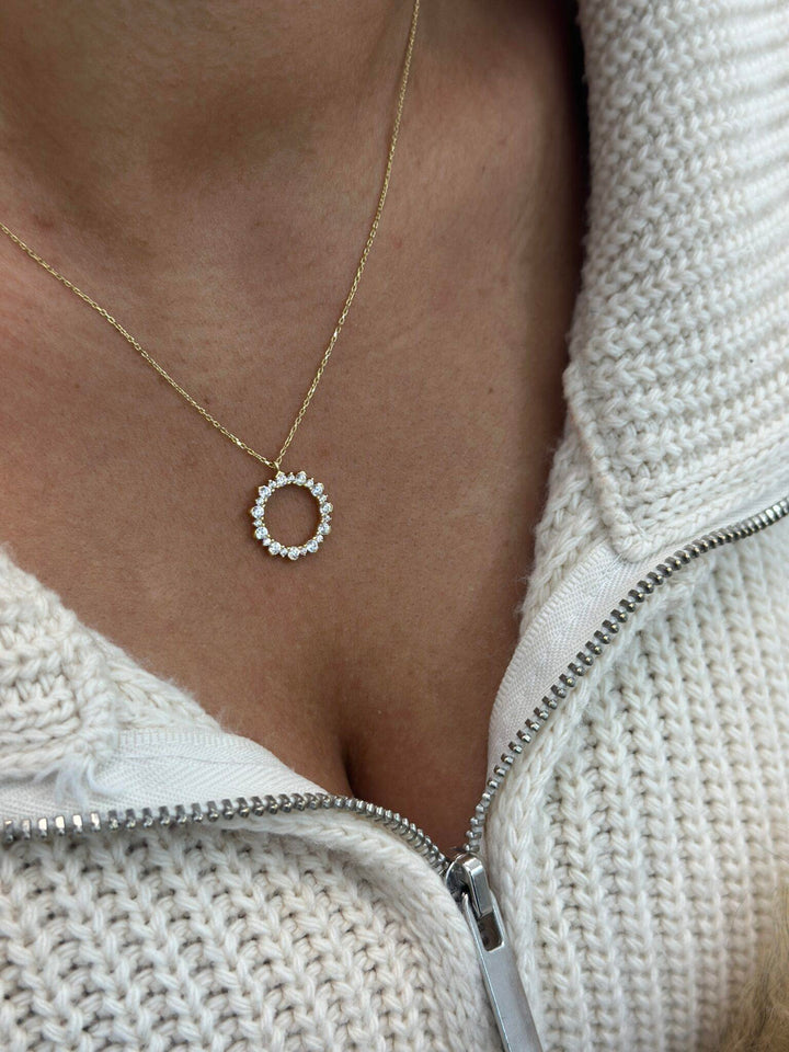 Aurora Glanz Kreis-Kette mit Anhänger – 585er Gold