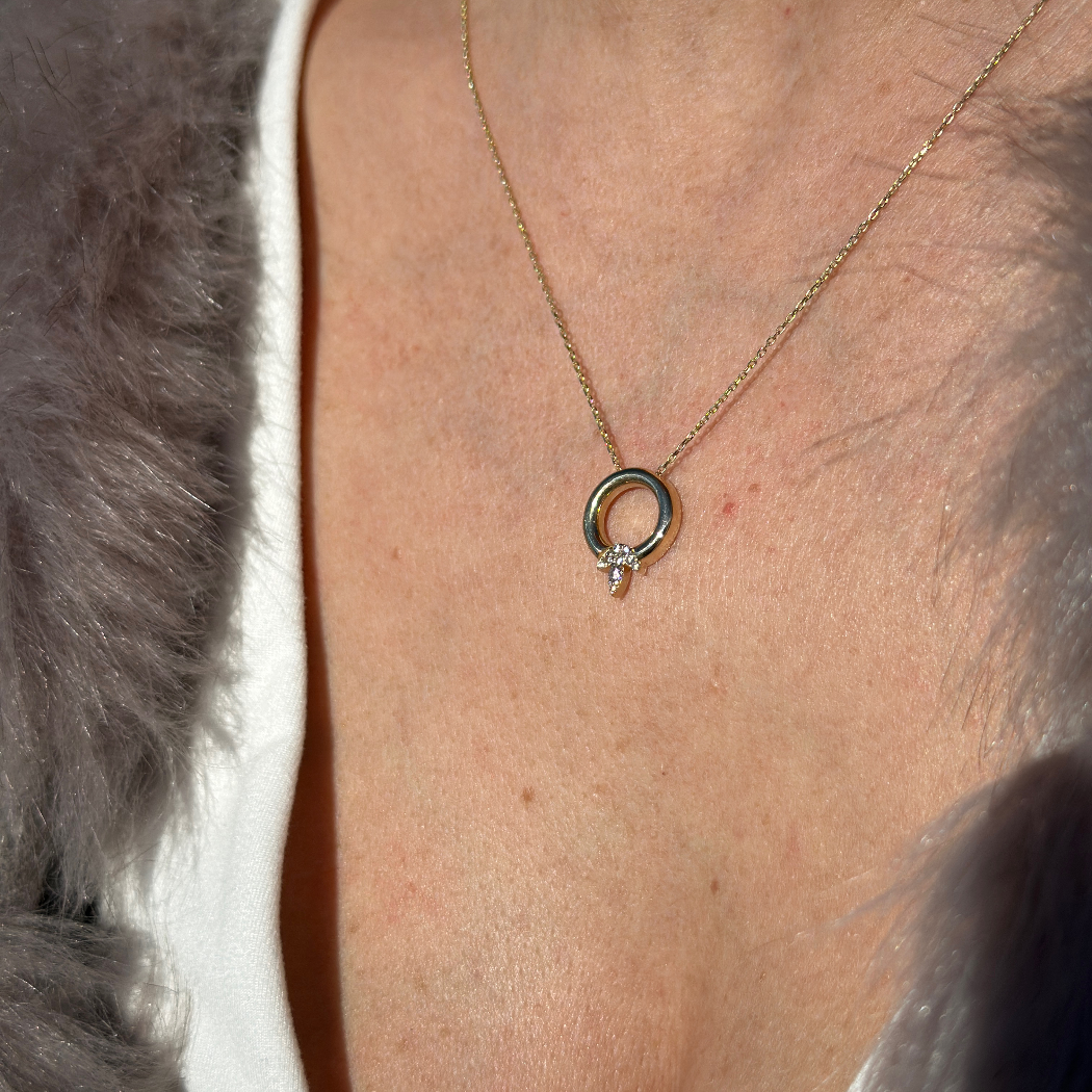 Halo Anhänger Halskette