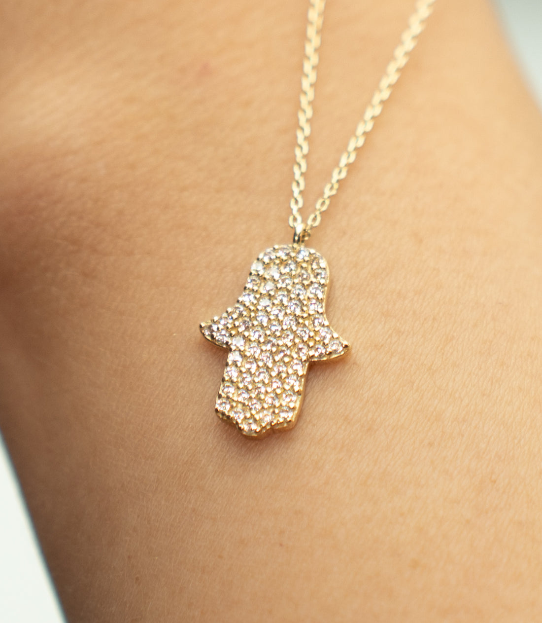 Fatimas Hand Zirkonia Kette – 585er Gold