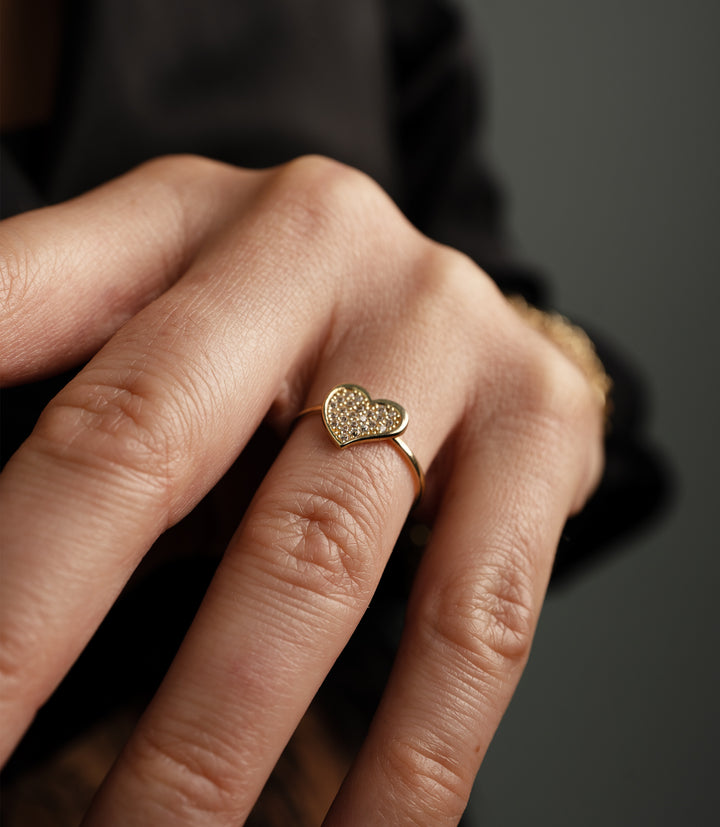 Herzensfall Zirkonia Ring – 585er Gold