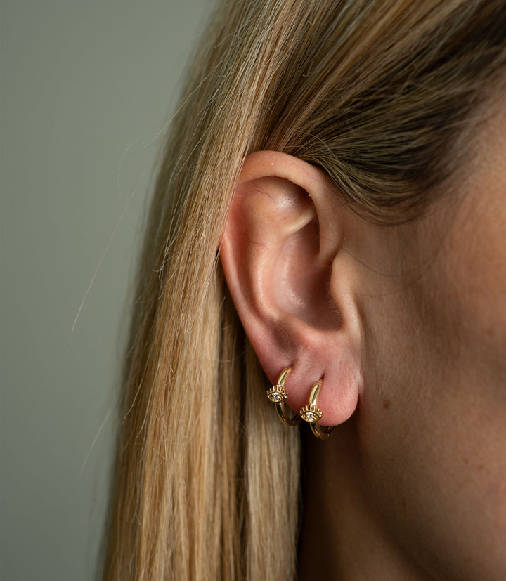 Nazar Auge Weiß Creolen – 585er Gold – Elina Gold