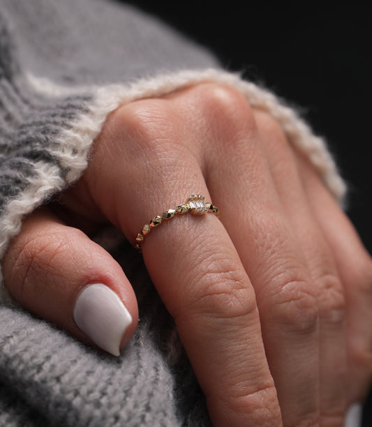 Goldene Eleganz -Ring - 585er Gold - Elina Gold