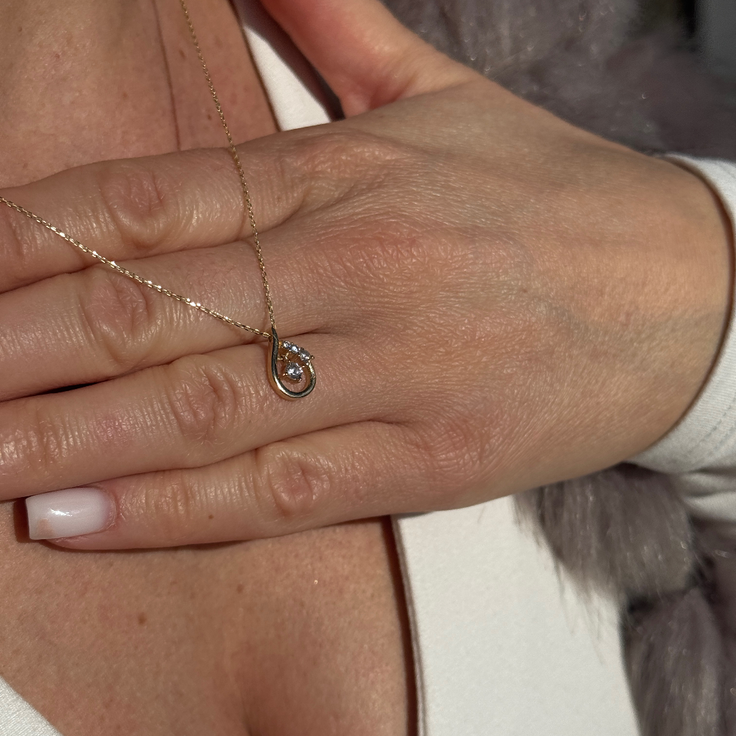 Tropfen mit Strass Halskette – 585er Gold