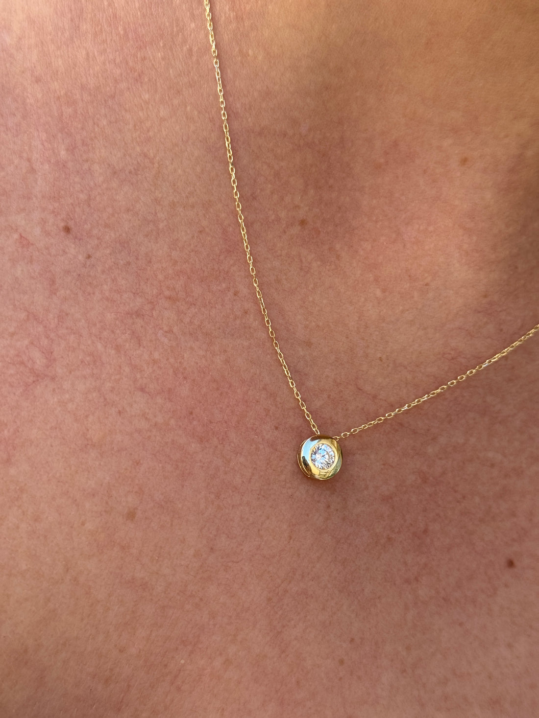 Runder Solitär Kette – 585er Gold