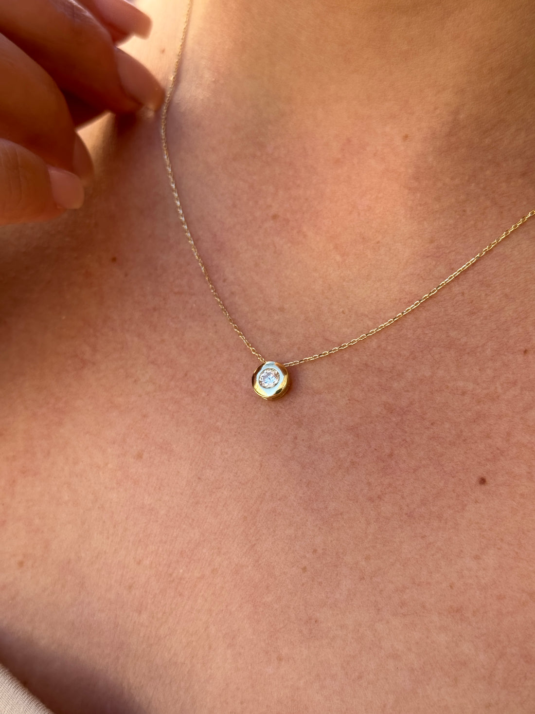 Runder Solitär Kette – 585er Gold